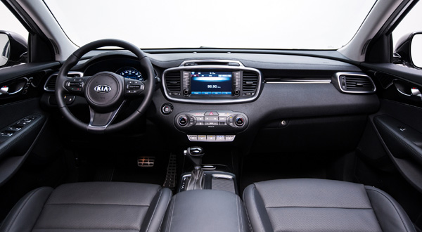 KIA Sorento 3e generatie debuut dash