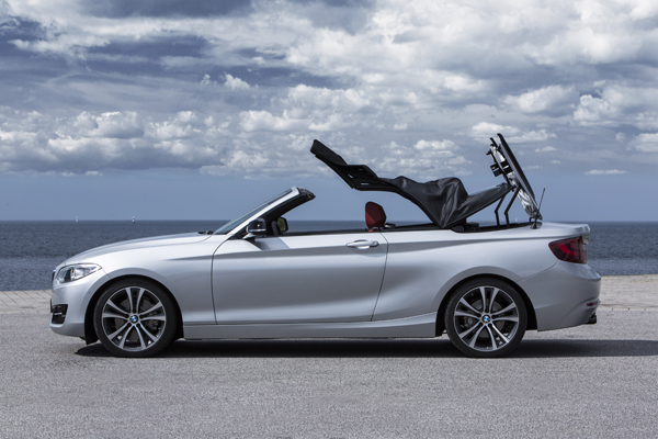 BMW nieuwe 2 Serie Cabrio side