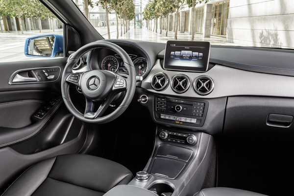 Nieuwe Mercedes-Benz B-Klasse interieur