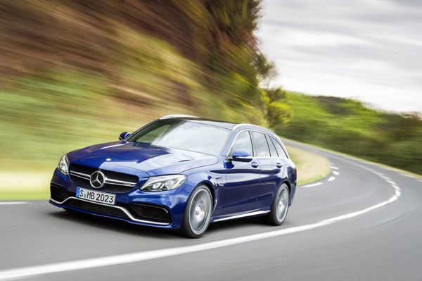 Mercedes-Benz AMG C 63 blue 3kw front dyn