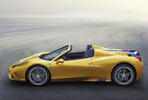 Ferrari 458 Speciale side