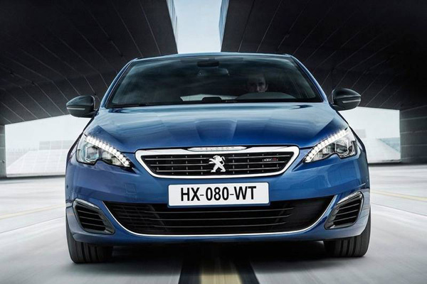 Peugeot 308GT front