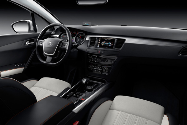 Peugeot 508 interieur