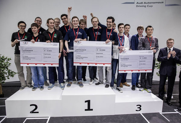 Spannende finale Audi Autonomous Driving Cup podium