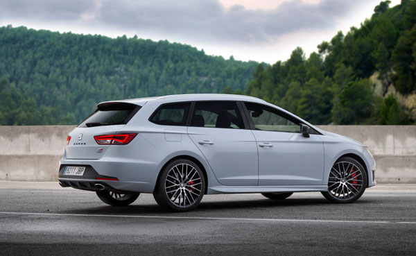 SEAT Leon CUPRA side