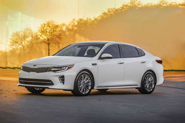 Nieuwe KIA Optima werelddebuut New York International Autoshow side