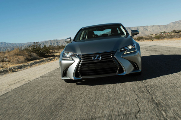 Lexus brengt GS nog hoger plan front