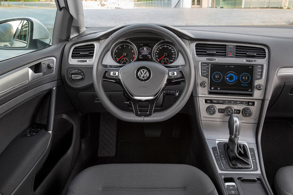 Volkswagen Connected Dashboard