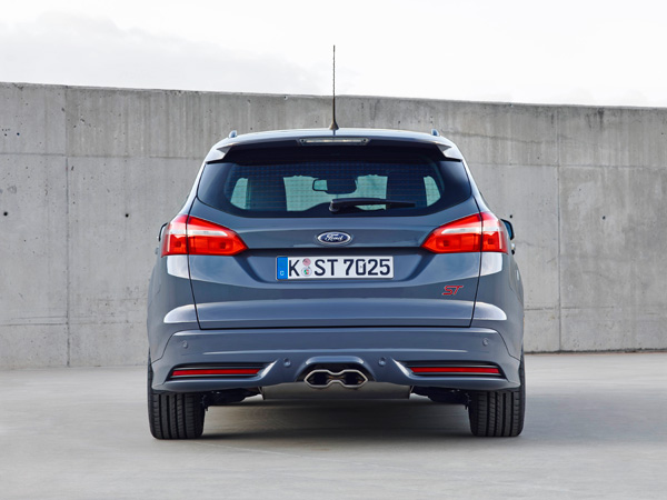 Ford Focus ST Powershift back