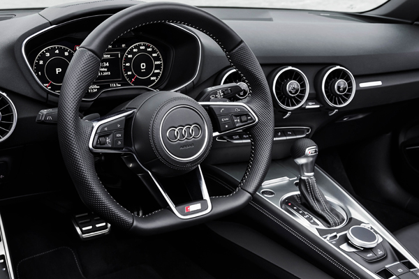 Audi TT Roadster cockpit