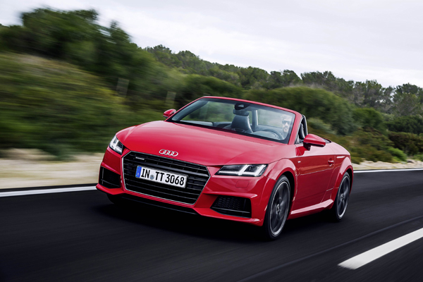 Audi TT Roadster red front