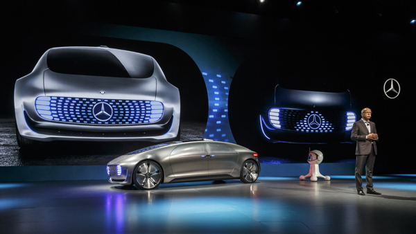 Mercedes F 015 Luxury in Motion presentation