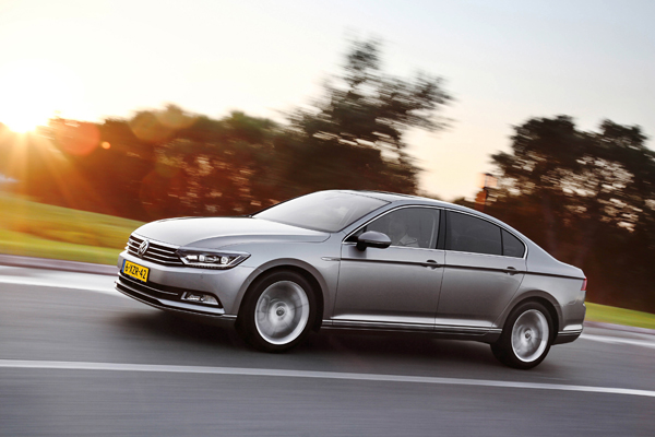 Volkswagen Passat Auto van het Jaar 2015 dynamic