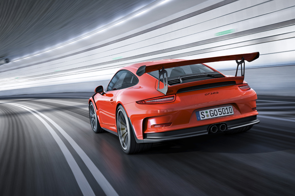 Porsche 911 GT3 RS dynamic back tunnel