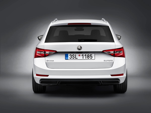 SKODA Superb Combi back