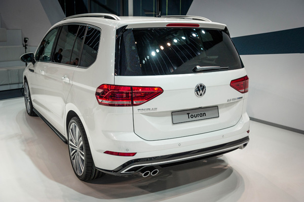 VW Touran 2015 Wolfsburg back