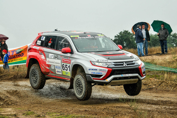 Mitsubishi Baja Portalegre 500 action jump