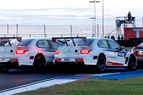 Jose Maria Lopez FIA WTCC champion action