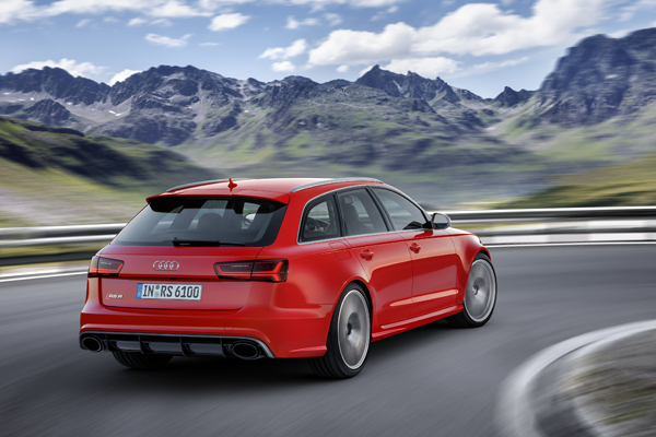 Audi RS6 Avant performance back dynamic