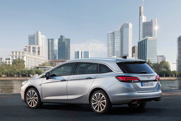 Opel Astra Sports Tourer premiere city back