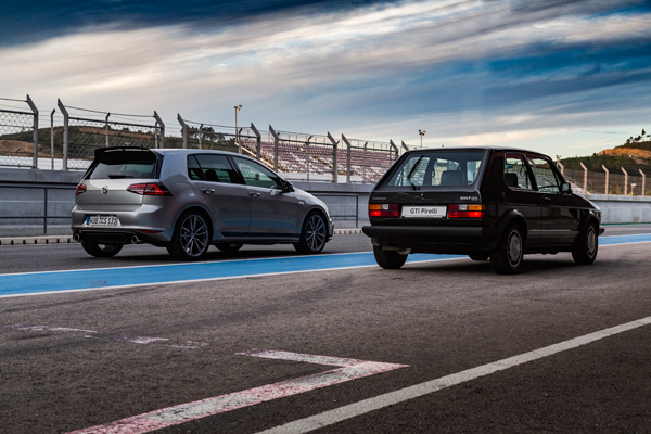 VW Golf GTI Pirelli vs VW Golf GTI Clubsport back