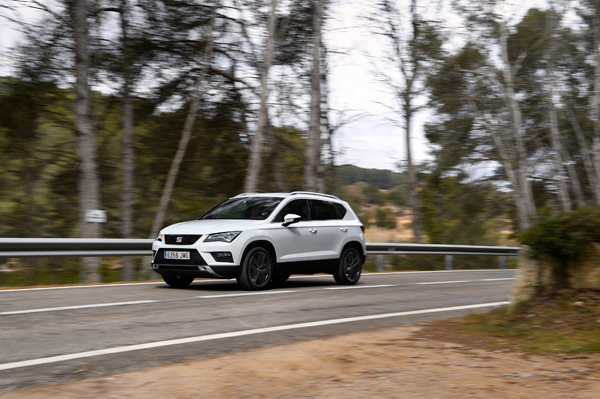 SEAT Ateca white 3kw dynamic