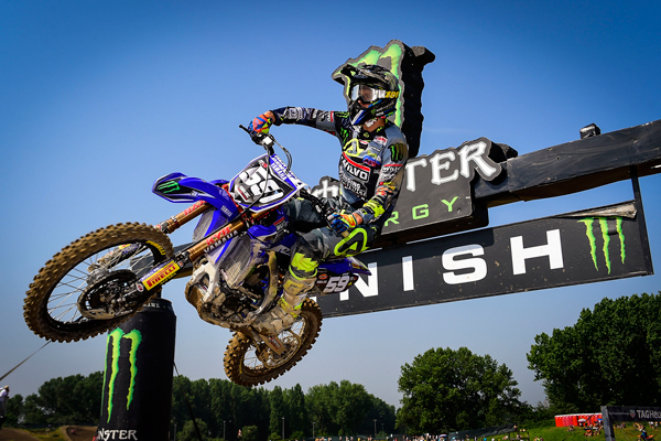 Tonkov MXGP 12 LOM 2016 jump