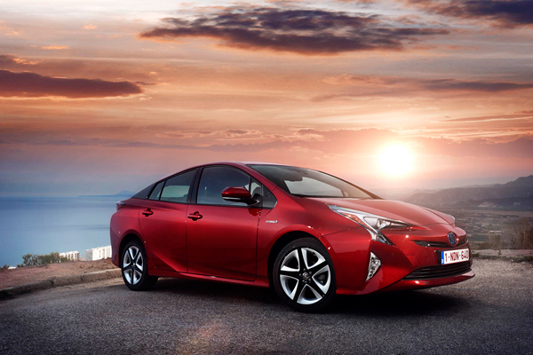 Toyota Prius 3kw red sunset