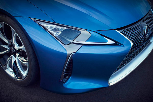 Lexus LC 500h front detail