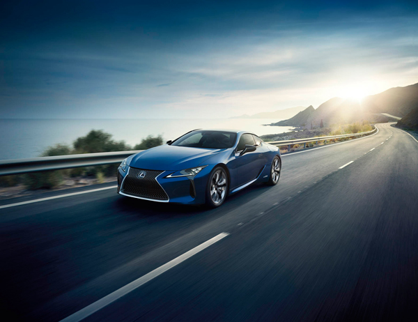 Lexus LC 500h front dynamic