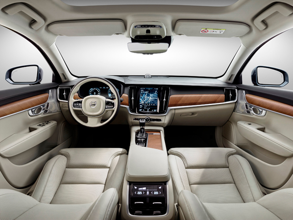 Volvo V90 interior