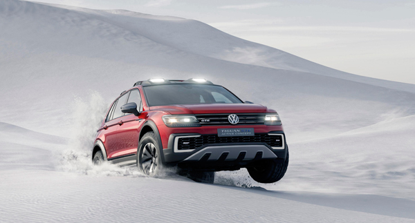 VW Tiguan GTE Active Concept action