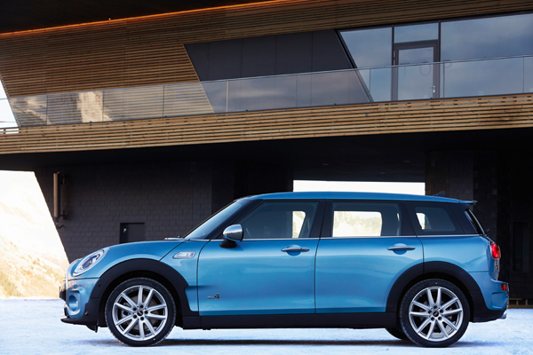 Nieuwe MINI Clubman ALL4 side