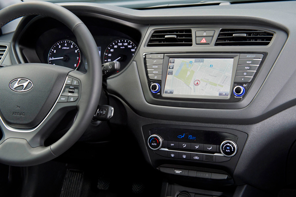 Hyundai i20 T GDI interieur