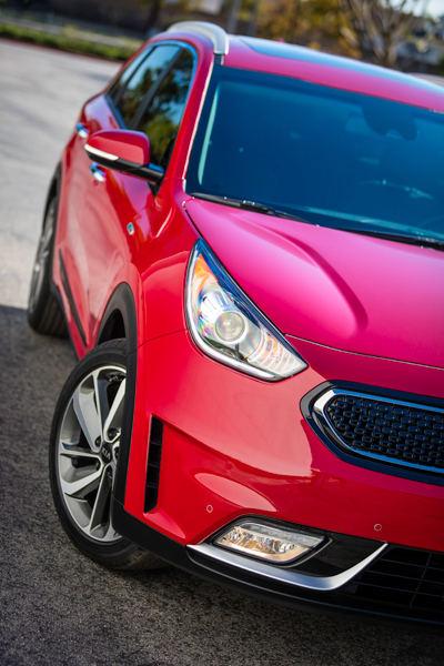 KIA NIRO Hybrid 3kw front detail