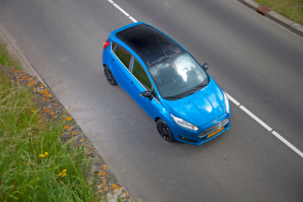 Ford Silver Candy Blue edition Fiesta top