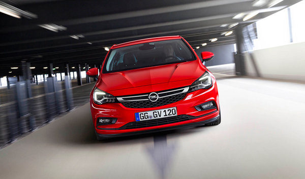 Opel Astra Car of the Year 2016 front