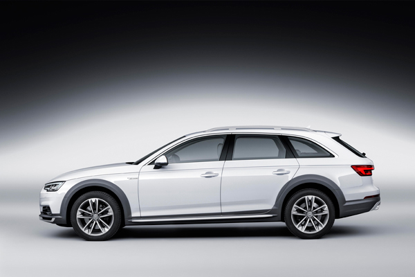 Audi A4 Allroad quattro side