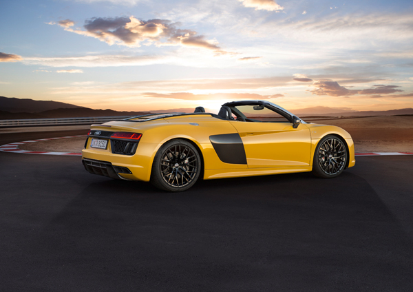 Audi R8 Spyder 3kwback still