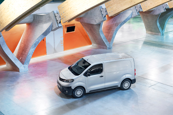 Toyota PROACE VAN top