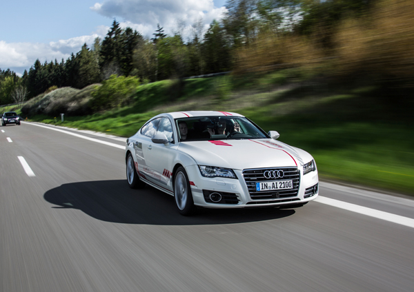 Audi A7 Piloted driving concept 3kwfront dyn