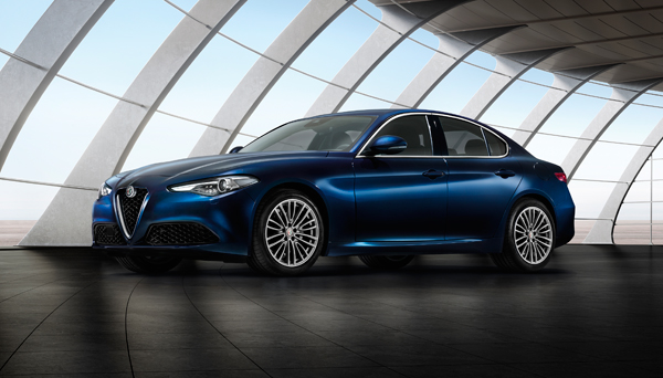 Alfa-Romeo Ginevra Giulia blue3kw