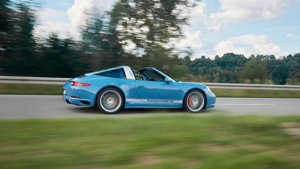 Porsche 911 Targa 4s exclusive side dynamic