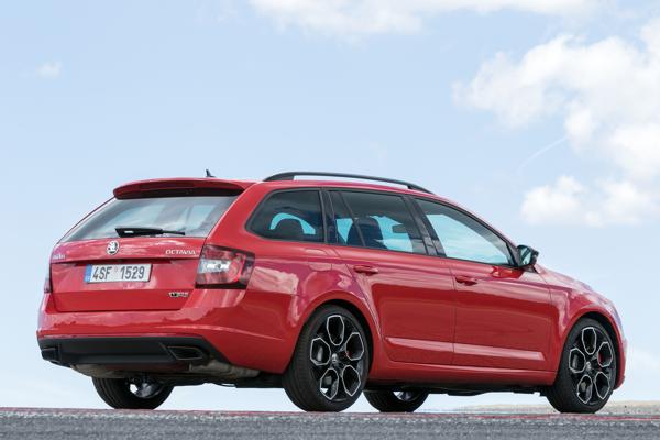 Skoda-Octavia-RS245-groningen-10