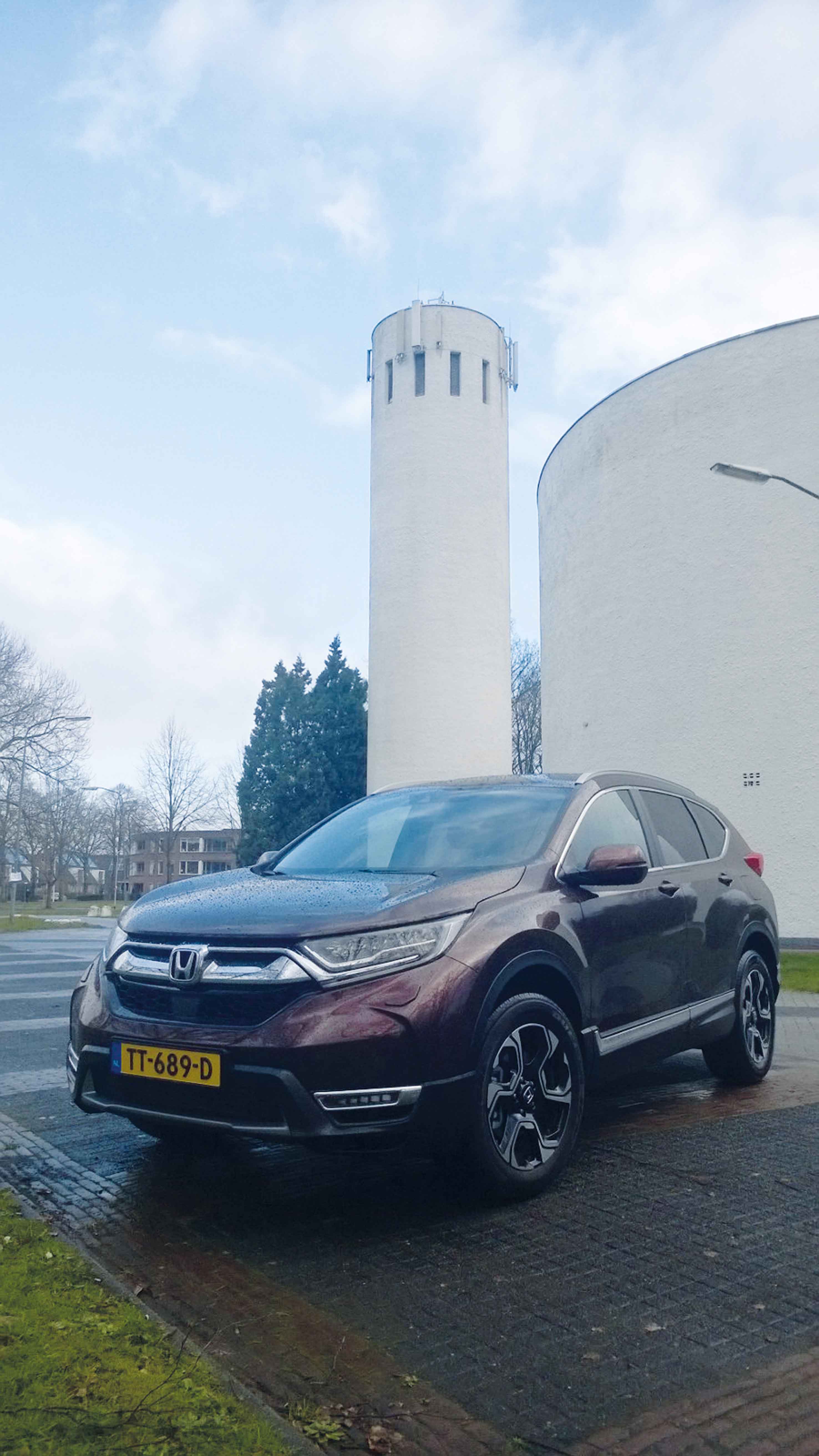 Honda-CRV-kerk-frontaal-staand-02