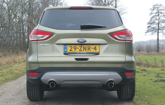 Rij impressie nieuwe Ford Kuga achterkant