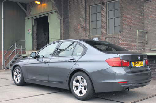 Test BMW 3 Serie back