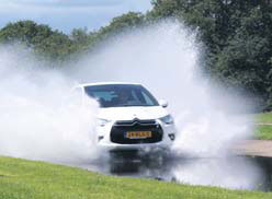 Citroen DS4 test waterbak