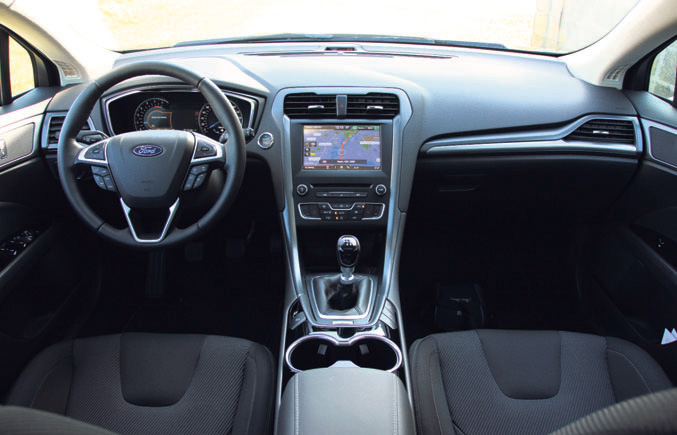Ford Mondeo test interieur