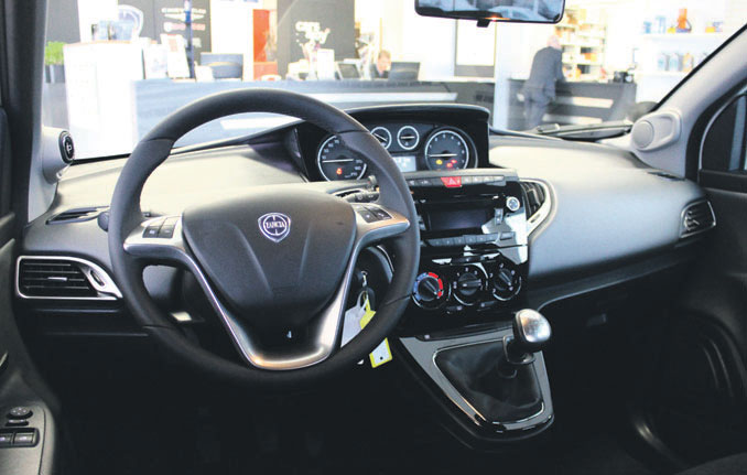 Lancia Ypsilon interieur